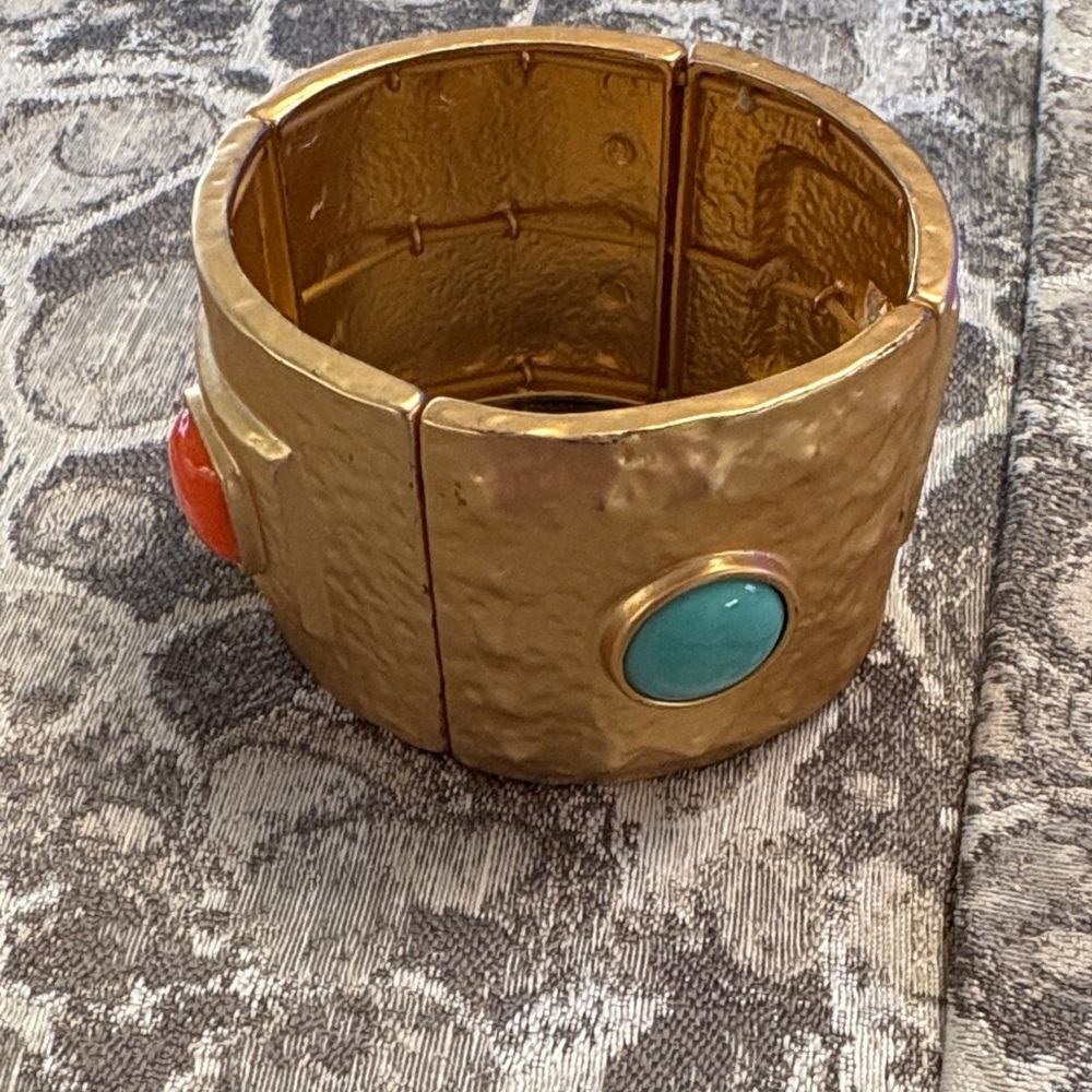 Gold tone cuff bracelet. Perfect new condition